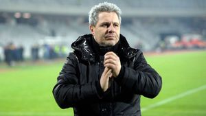 Șumudică e dezamăgit de situația din Giulești: "Copos e groparul Rapidului, dar să nu uite că Dumnezeu nu doarme"
