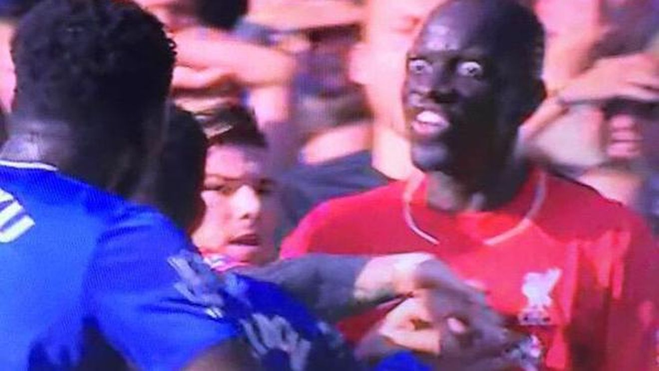 Imaginea "Voodoo" cu Martins Indi e ISTORIE! FOTO GENIAL Sakho i-a ÎNGROZIT pe jucătorii lui Everton. Cum l-a "înghețat" pe Lukaku
