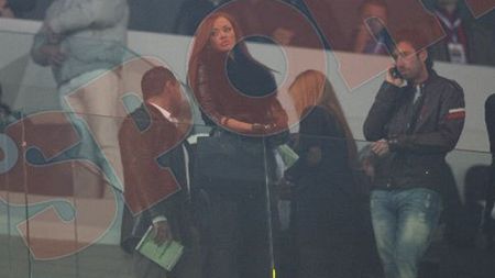 Bianca Drăgușanu a făcut cronica meciului "U" - Dinamo! :)** Cum se vede un meci de fotbal prin ochii vedetei