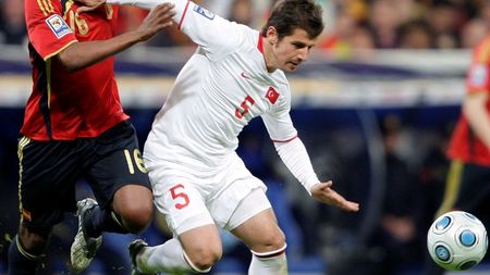 Emre:** "Ne vom concentra asupra Stelei, care e un adversar tare!"