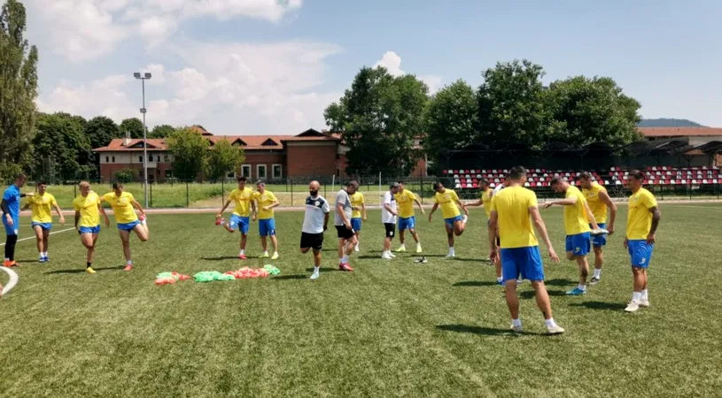 Probleme mari de lot pentru Petrolul înaintea derby-ului cu Rapid. Costel Lazăr: ”Vom alinia o formație cu mulți juniori. E șansa lor să demonstreze”