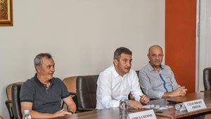 Mircea Rednic nu a fost convingător! Gazonul se schimbă, iar UTA pleacă din Arad cel puțin până la finalul anului! 