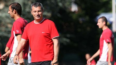 Rednic: "Nu am cum să plătesc din buzunar primele jucătorilor"