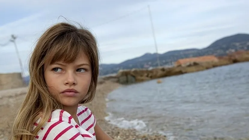 FOTO | Cum arată fiica fotbalistului Patrick Blondeau, considerată cea mai frumoasă fată din lume când avea șapte ani