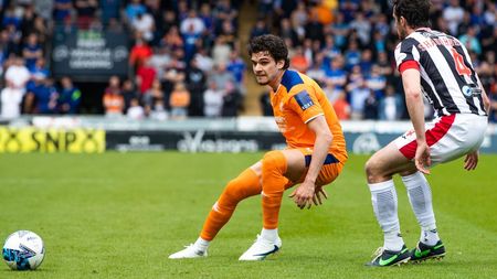 Continuă coșmarul lui Ianis Hagi la Rangers! Internaționalul român nu mai prinde echipa nici măcar când antrenorul Michael Beale are nevoie să îi menajeze pe titulari