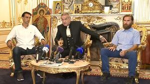 Cristian Scutariu, despre "delirul din reședința poleită cu aur turcesc": "Ce, Coverciano e mai tare decât Sf. Gheorghe?"
