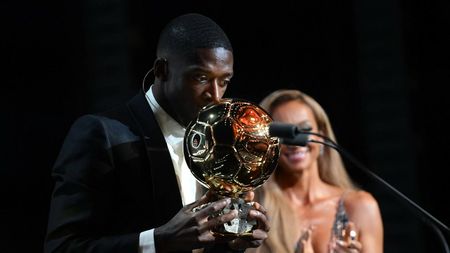 Ce aliment consumă zilnic Dembélé. L-a ajutat să atingă randamentul care i-a adus Balonul de Aur