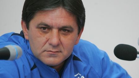 Lăcătuș: "Primele nu vor conta în meciul cu Galata"