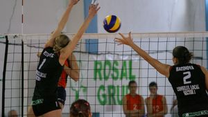 Dinamo s-a calificat, însă dă de Monteschiavo în "optimi"