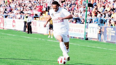 Atacantul-filosof al CFR-ului a pus pe meditat toată Liga I:** "Ne temem de Sougou"