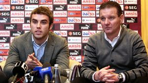 Alex Ioniță s-a întors BĂ‚RBAT din Germania!** Zotta: "Am transferat calitate, nu cantitate! A văzut ce e fotbalul mare"