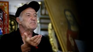 Gigi Becali mută iar echipa. Unde va fi acasă pentru FCSB