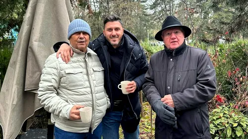 Trei dintre cei mai bogați oameni din fotbalul românesc au petrecut împreună la pomana porcului: imagine colosală cu Mircea Lucescu, Mitică Dragomir și Ciprian Marica!