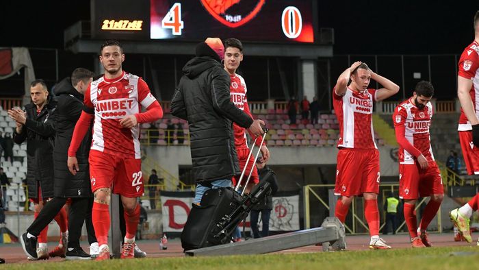 Dinamo, desființată și după ce a bătut pe Gaz Metan! „Văd că transferă din trenuri, din tramvaie! De retrogradat, tot retrogradează”. Care e singura șansă ca roș-albii să rămână în Liga 1: „Atunci sunt foarte deștepți” | VIDEO EXCLUSIV ProSport Live