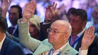 Emil Boc, gafă uriașă despre care vorbește toată România: „Capul sus!”