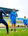 Gueye Mansour nu a uitat nici de Poli Timișoara, nici de Marian Iancu: ”N-am mai vorbit demult cu Tati!” ”Omului foarfecă” i-a fost greu să-i vadă pe alb-violeți învinși în barajul de promovare în Liga 2