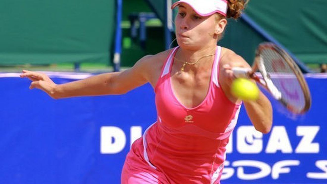 Elena Bogdan, eliminată în semifinale la dublu, la Acapulco