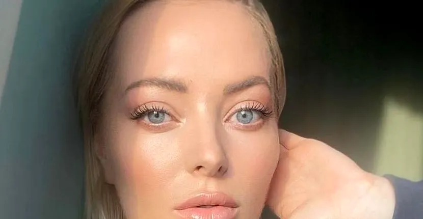 VIDEO / Declarație răspicată a Deliei. ” Am fost destul de bullied în online din cauză că aleg să mă îmbrac în haine de băiat și nu în rochițe cu fundițe și cu sânii la vedere”