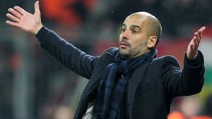 Guardiola face ravagii în rândul femeilor infidele!** :) Este văzut cel mai bun tată pentru copilul lor! Mourinho n-are la fel de mult succes