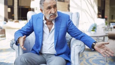 Dialogul dintre Ion Țiriac și un angajat: „Mă, uită-te la dunga de la pantalon şi uită-te la afişele tale” + „Ce faci cu peretele ăsta?”