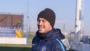 Gabriel Iancu critică arbitrajul și își „înțeapă” un adversar, după prima victorie din play-out: „E cât o vrăbiuță și cade imediat”