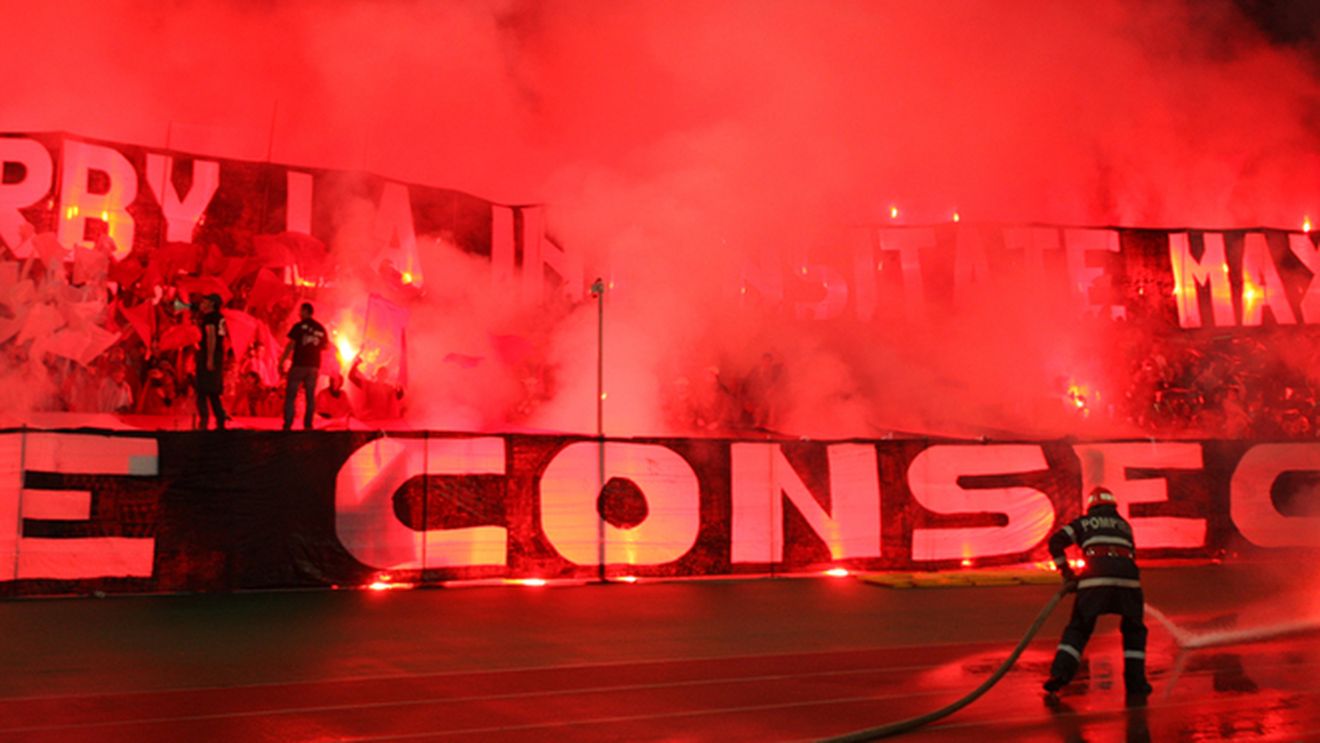 Vezi dovada că fanii lui Dinamo** au fost chemați din nou la secție!