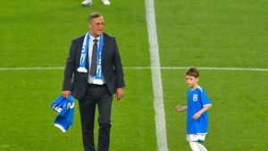 Cămătaru: „Universitatea Craiova trebuie să-şi revină la Cluj, mai jos nu se poate!". Vârful Craiovei Maxima, impresionat de atmosfera de pe „Ion Oblemenco", la derby-ul cu FCSB