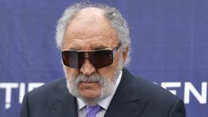 Doi profesori sunt cei mai bogați români și au cu 200.000.000 de dolari mai mult decât Ion Țiriac