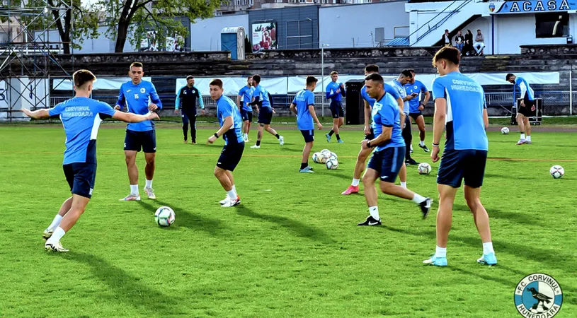 Prima pusă la bătaie la Hunedoara pentru o calificare istorică a Corvinului în semifinala Cupei României. Banii pe care îi pot câștiga jucătorii lui Florin Maxim | EXCLUSIV