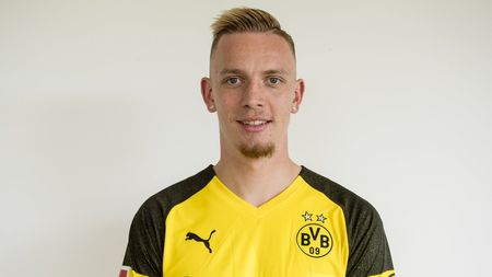 OFICIAL | Primul transfer al verii pentru Borussia Dortmund! A semnat pe cinci ani și vine de la surpriza sezonului din Bundesliga: "E un fotbalist perfect!"