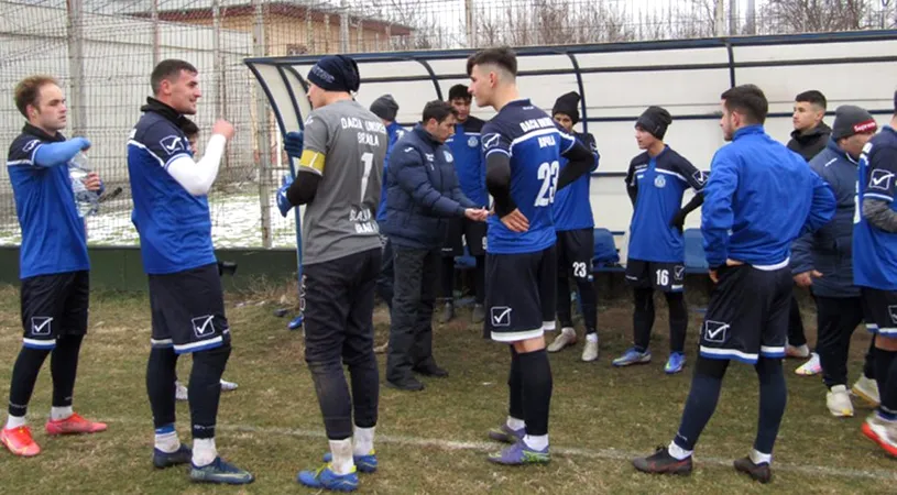 Dacia Unirea Brăila și-a anunțat lotul pentru partea a doua a sezonului de Liga 2. Doar cinci jucători din vechiul grup au rămas la club. Unde își va disputa echipa meciurile de acasă și rugămintea făcută către suporteri