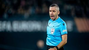Radu Petrescu, lovitură de imagine fabuloasă: va arbitra Aston Villa - Bayern Munchen în Liga Campionilor!
