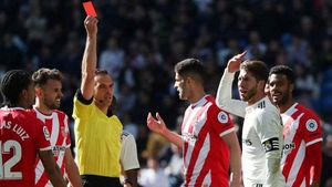 Sergio Ramos și-a lăsat echipa în 10 oameni. Real Madrid a pierdut în fața formației care luptă să scape de retrogradare și s-a distanțat de liderul Barcelona