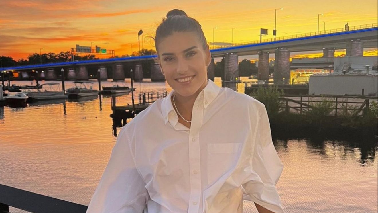 Sorana Cîrstea a plecat în țara unde și-a luat rezidență. Iubita lui Țiriac jr. poate da nas în nas cu marea rivală