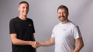 Vestea colaborării lui David Popovici cu UiPath, compania miliardarului Daniel Dines, a ajuns și la Dubai