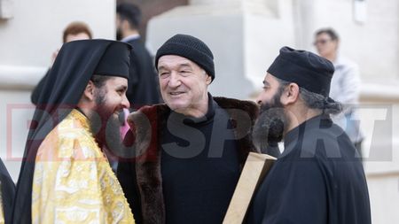 Imaginile momentului! Cum a venit îmbrăcat Gigi Becali la moaștele Sfântului Dimitrie cel Nou, de la Patriarhie | GALERIE FOTO EXCLUSIV