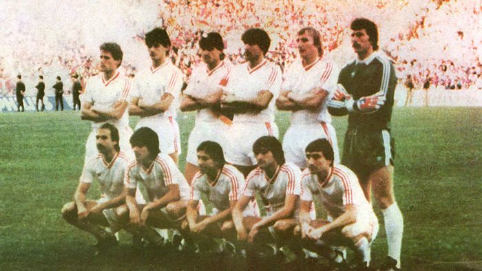 VIDEO** Fotbal adevărat! Damaschin răpune Steaua '86 în finala Cupei - Ai fost acolo?