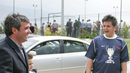 "Sunt de partea lui Hagi!** El nu a pretins să revină la națională"