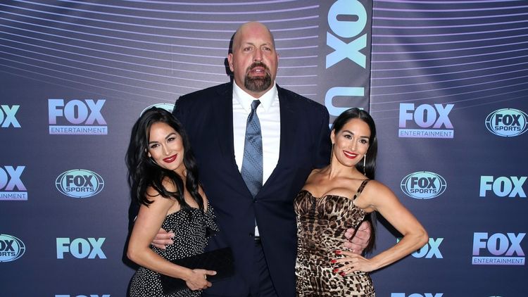 Transformare fizică uimitoare. A slăbit 60 de kilograme la 53 de ani