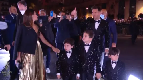 Leo Messi și Antonela Roccuzzo au atras toate privirile la gala „Balonului de Aur”! Cum s-au îmbrăcat cei trei băieți ai starului de la PSG | VIDEO