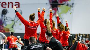 Gloria Bistrița sparge „pușculița” în handbal! Aduce jucătoarea de la falita Vipers Kristiansand și nu numai. Cine e ultimul nume greu adus sub comanda lui Florentin Pera