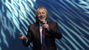 Mihai Constantinescu a suferit un al doilea stop cardio-respirator și e în comă la Terapie Intensivă! Îndrăgitul artist a practicat călărie la Steaua și are diplomă de profesor de sport