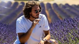 A făcut iureş şi şi-a concediat tatăl, după un scandal fără precedent. Stefanos Tsitsipas şi-a numit un alt antrenor, după ce şi-a dat afară părintele