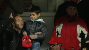 "Spiritul lui Dinamo a murit! Jucătorii nu merită porecla de 'câini', nu mai mușcă pe nimeni!"** Vezi ce zice de fanii dezertori