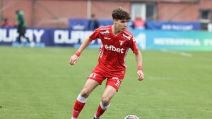 E gata cu transferurile lui Rareş Pop şi David Miculescu pe axa UTA - FCSB! Gigi Becali a rezolvat totul şi a făcut anunțul clar