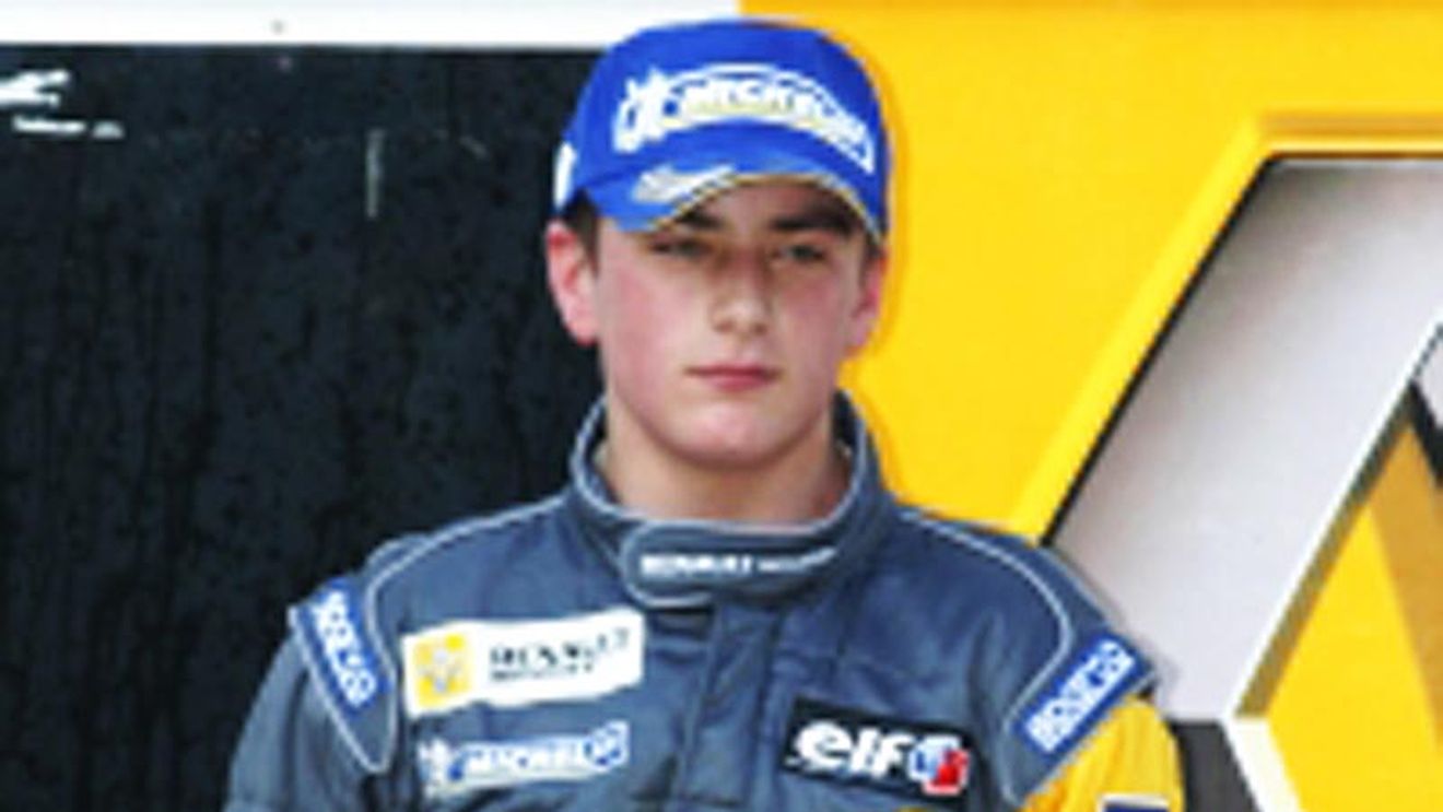 Sechelariu uimește întreaga lume: câștigă în Singapore, la doar 16 ani