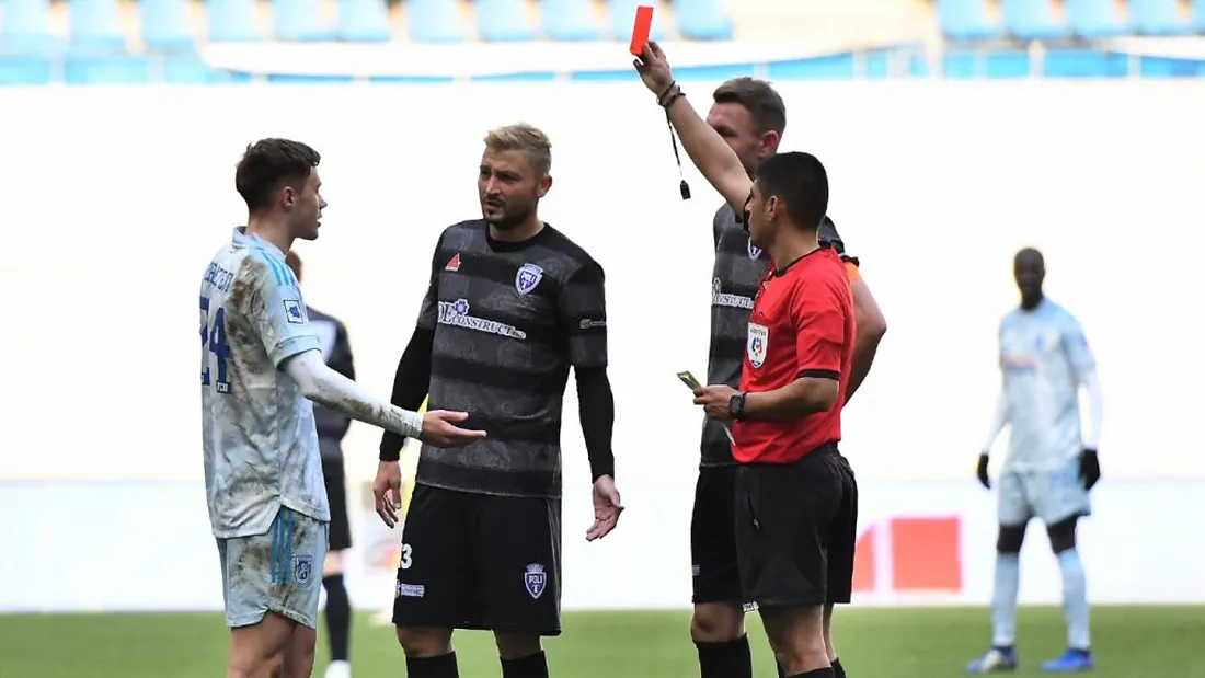 Valentin David, siderat de arbitrajul plin de greșeli al lui Andrei Țiții din ”FC U” Craiova - ASU Poli: ”Am mai jucat fotbal, am mai antrenat în anumite locuri, dar așa ceva nu am mai văzut niciodată!”