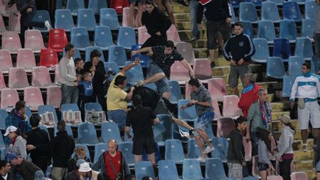 Suporterii Stelei nu vor fi reprezentați la întâlnirea cu FRF, dar se ceartă între ei:** "Cei din AISS sunt suporteri de hochei și popice, nu de fotbal"