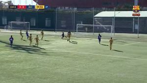 Ianis, apelativ de fotbalist de top! După Zicu și Hagi, un alt român care poartă acest prenume face senzație: e star în celebra La Masia, fabrica de talente a celor de la FC Barcelona, și are șanse să ajungă lângă Pedri și Ansu Fati la prima echipă | VIDEO