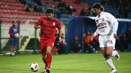 Steaua mai așteaptă: Popa, blocat la Brănești!** "Dorinel mai stă jumătate de an cu noi"